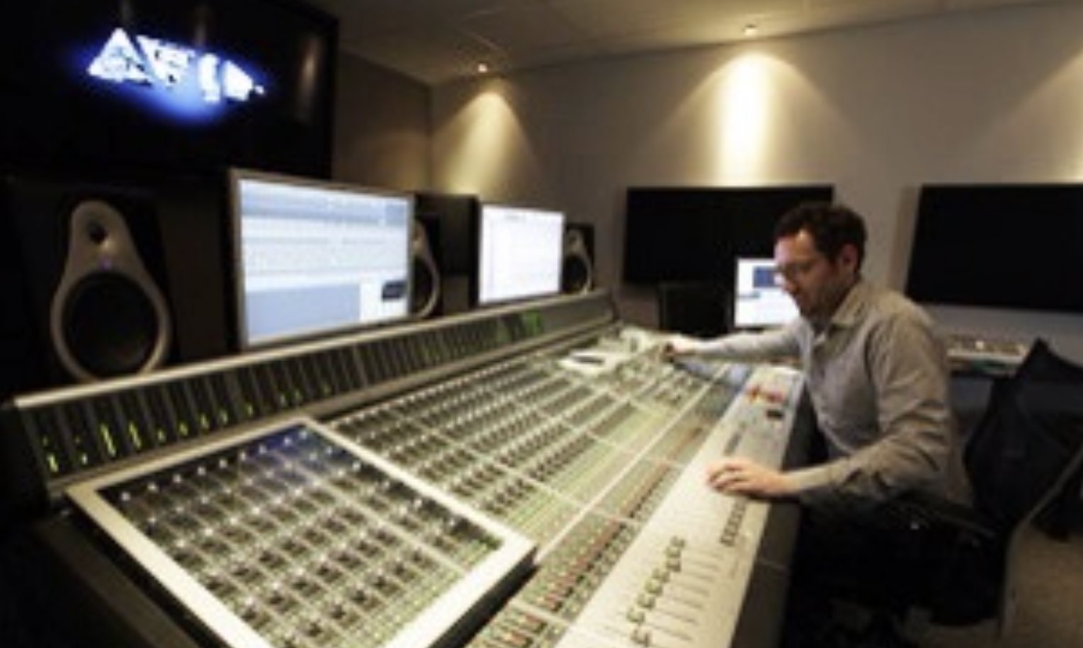 Pinewood Studios — Avid Suite · Buckinghamshire